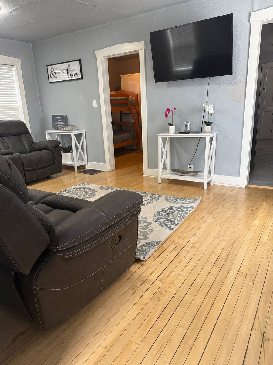 Furnished Finder property 319468_2 photo 3