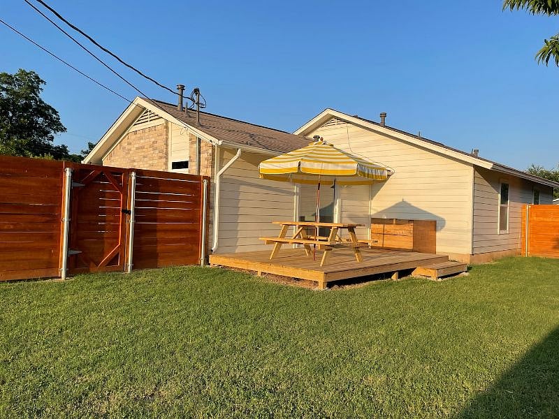 Furnished Finder property 319584_1 photo 18