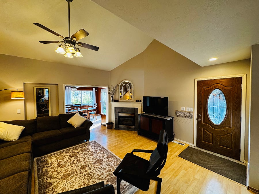 Furnished Finder property 319609_2 photo 3