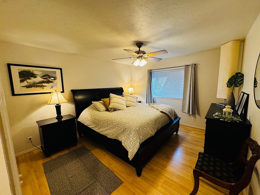 king bedroom