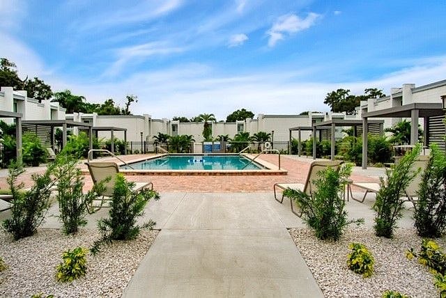 Furnished Finder property 319624_1 photo 11