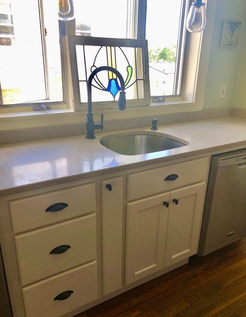 Up-dated kitchen with dishwasher