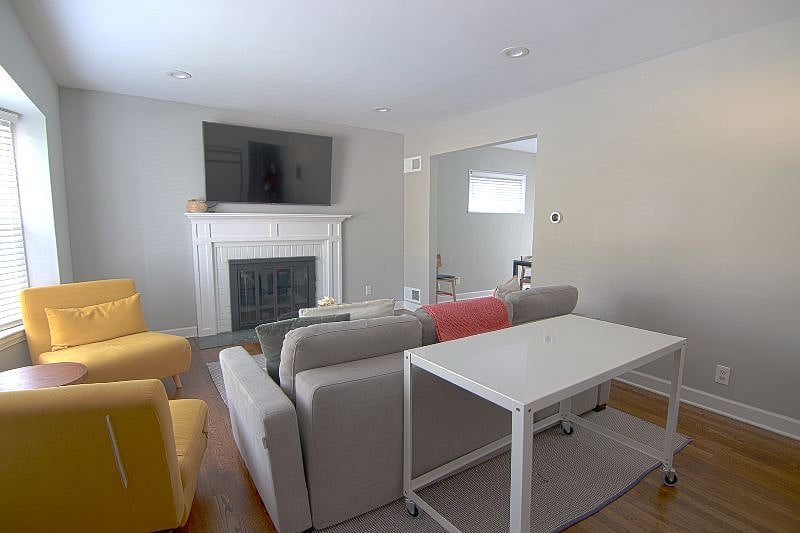 Furnished Finder property 319697_1 photo 3