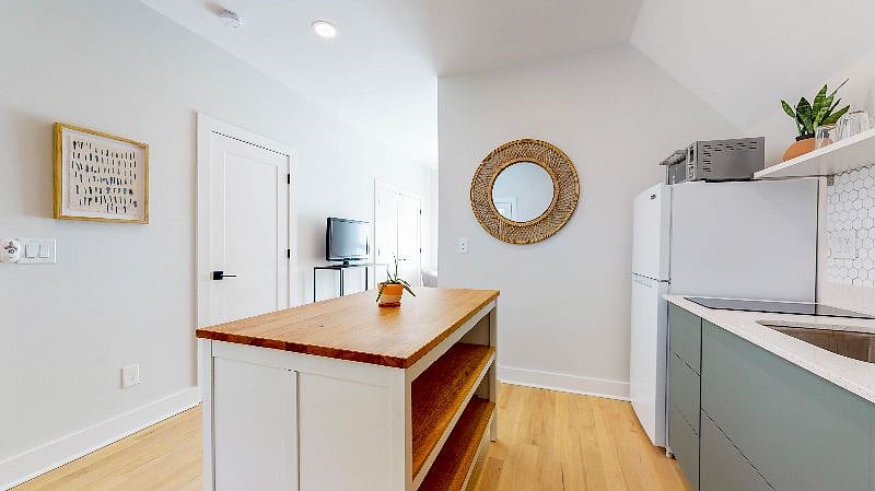 Furnished Finder property 319728_1 photo 4