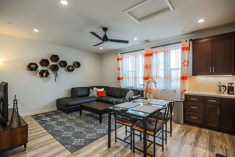 Furnished Finder property 319763_1 photo 10