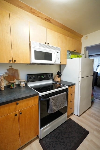 Furnished Finder property 320153_1 photo 9