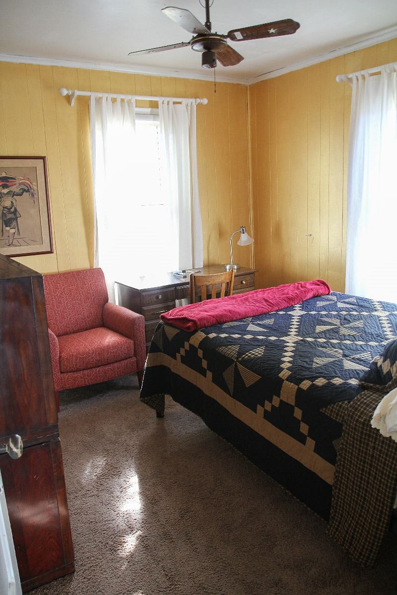 Gold Room