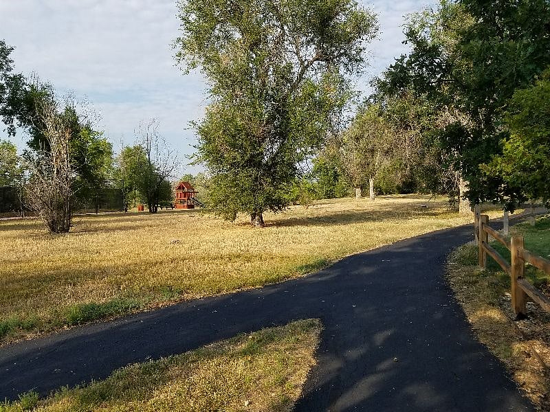 HOA grounds