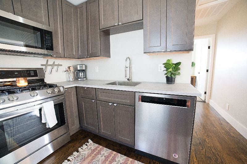 Furnished Finder property 320959_1 photo 6