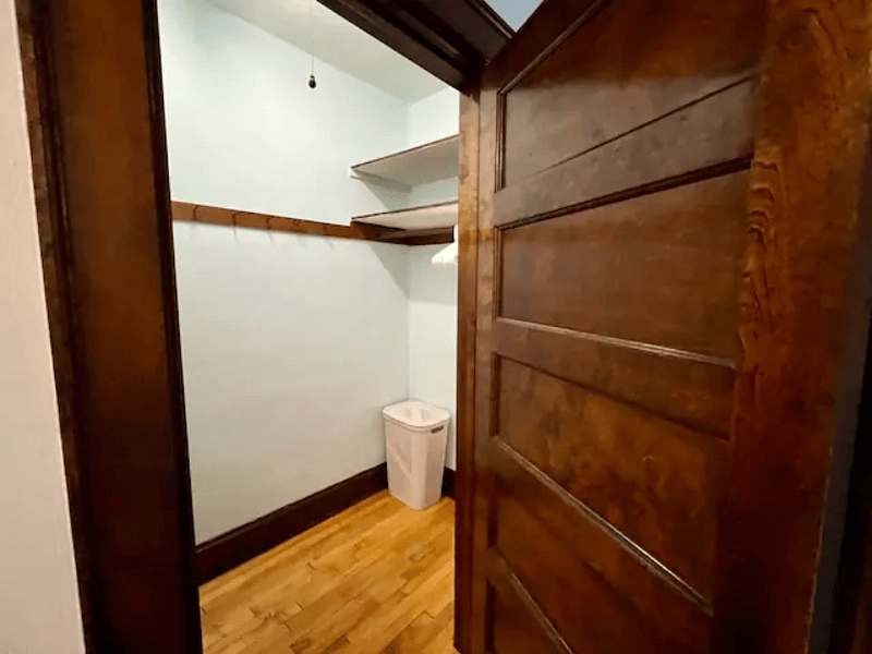 2nd Closet. In hallway.