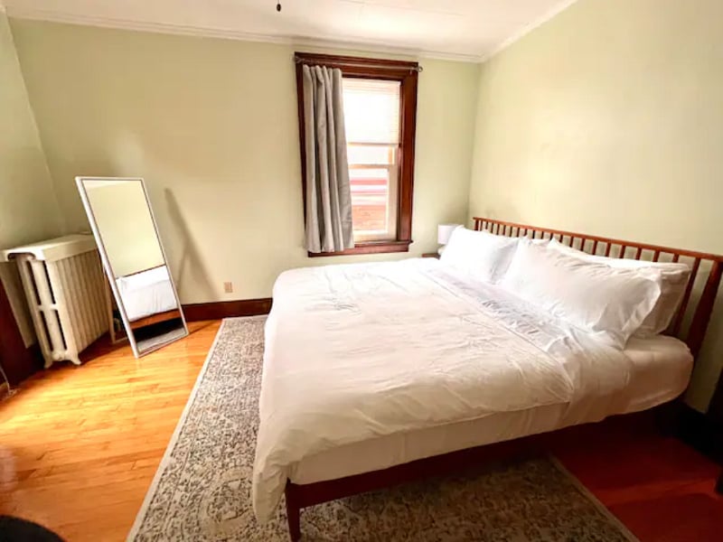 Back bedroom.