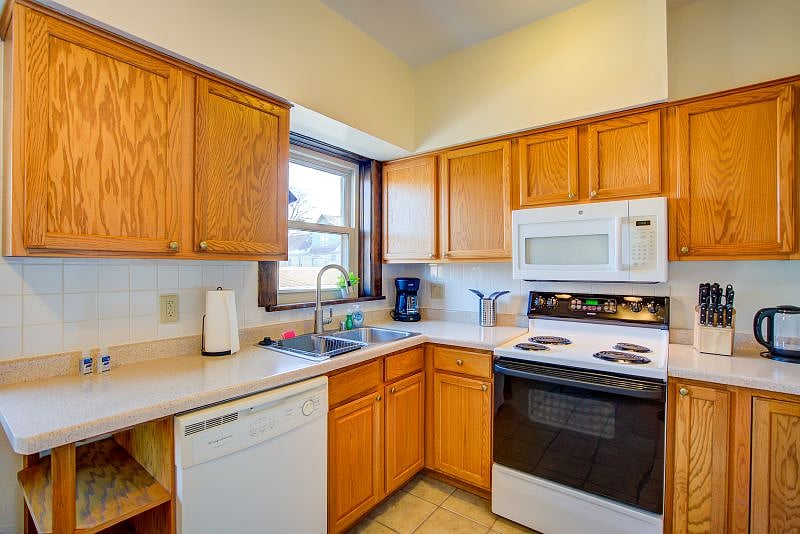 Kitchen is supplied with all the cooking and dining necessities you will need to cook a meal your first night. All you need to do is get the food!