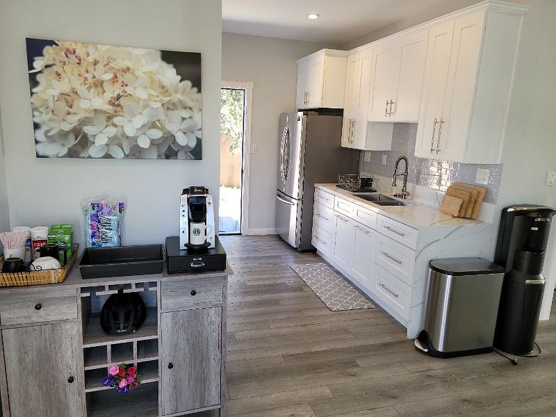 Furnished Finder property 327447_1 photo 9