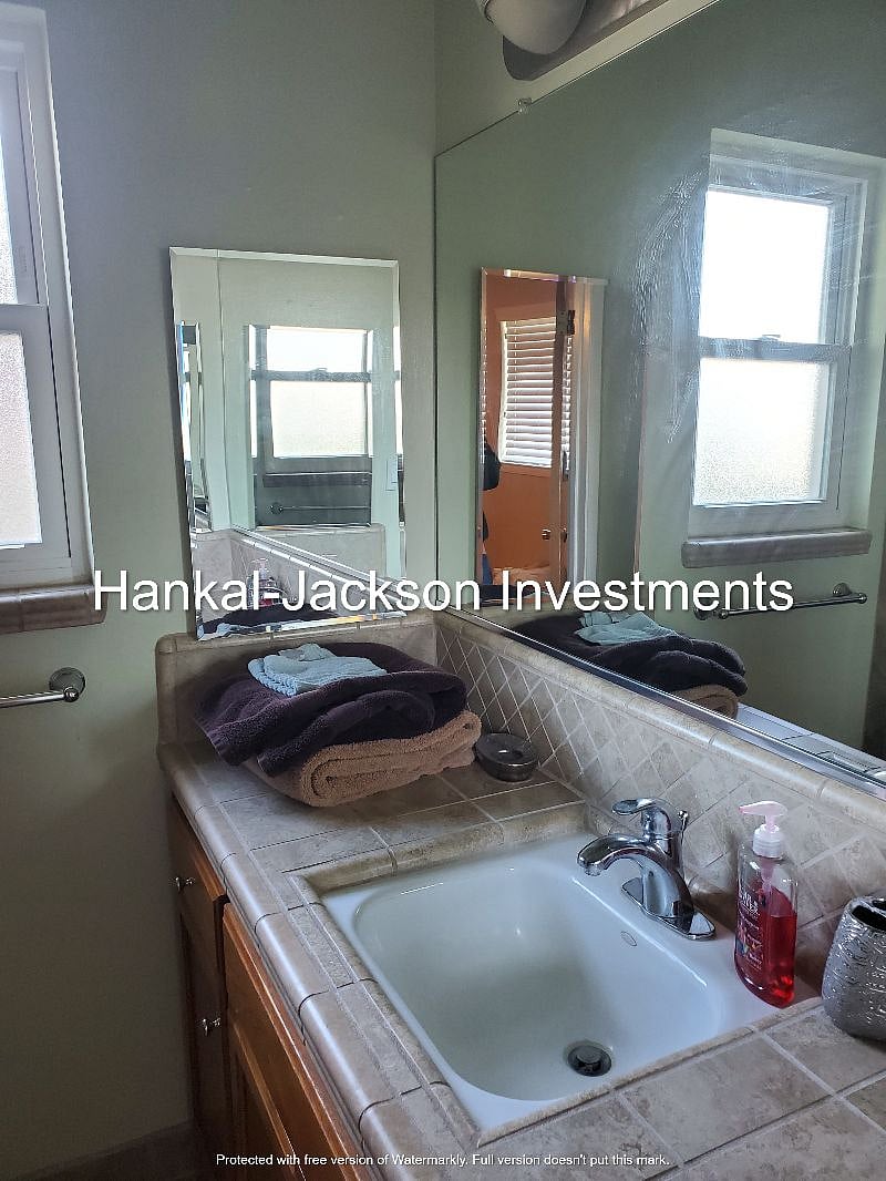 Furnished Finder property 327486_1 photo 15