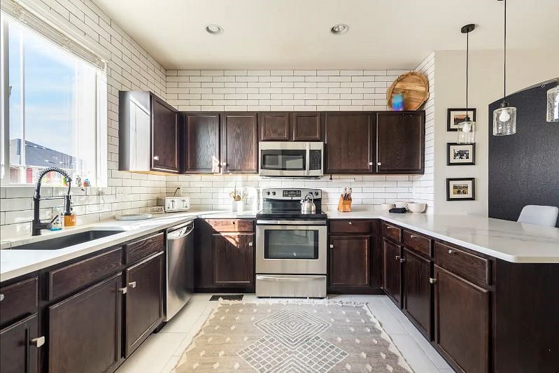 Furnished Finder property 327496_1 photo 9
