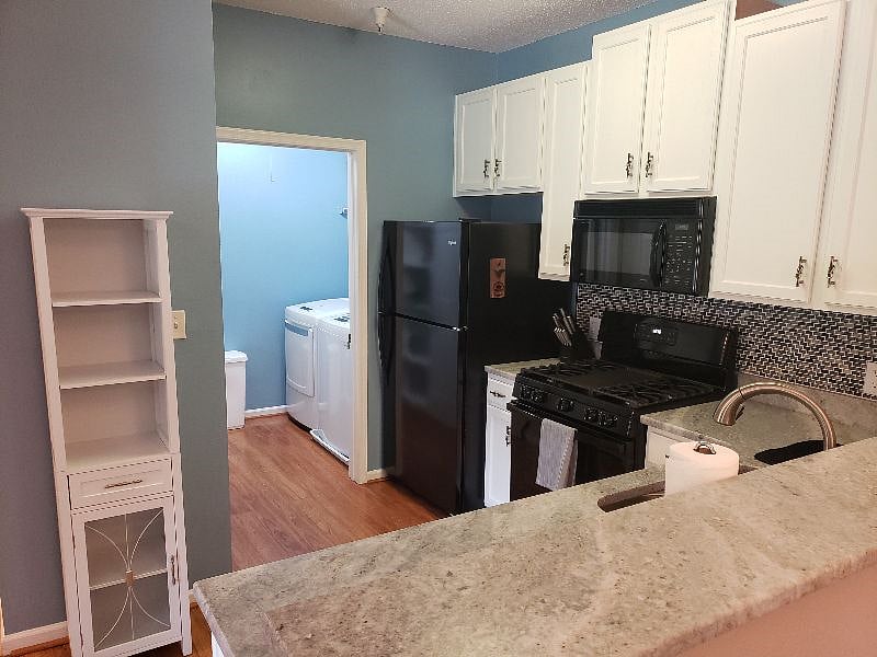 Furnished Finder property 327524_1 photo 12