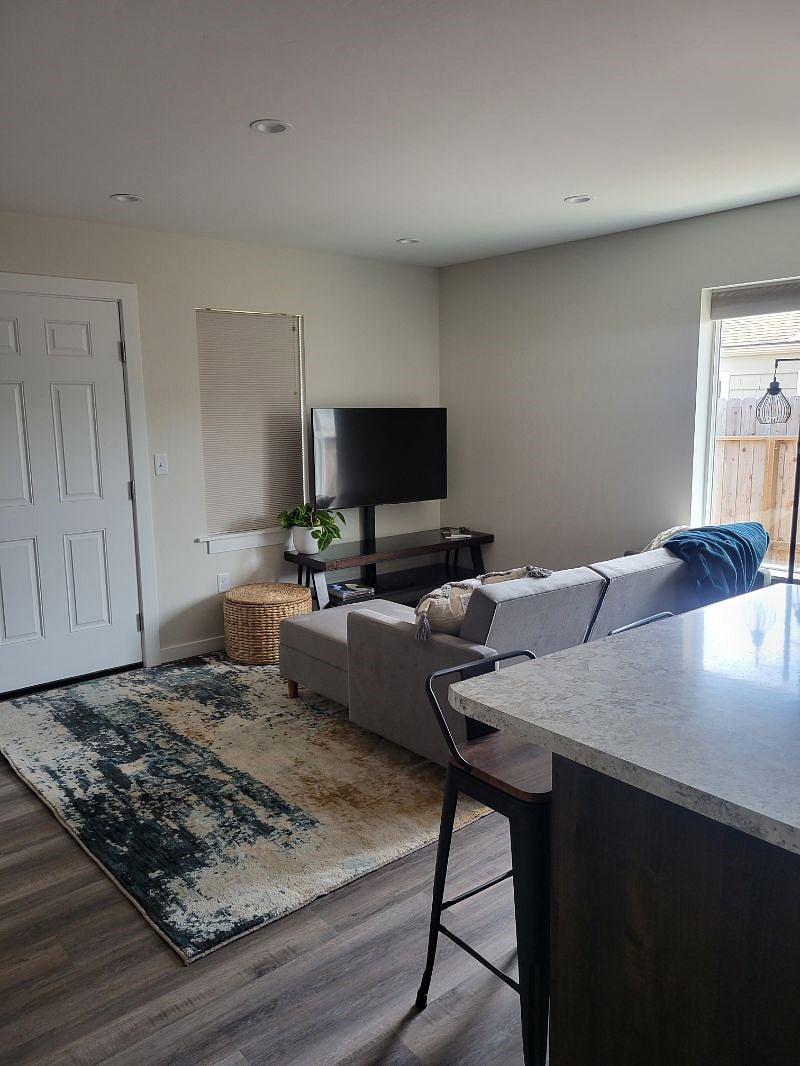 Furnished Finder property 327540_1 photo 9
