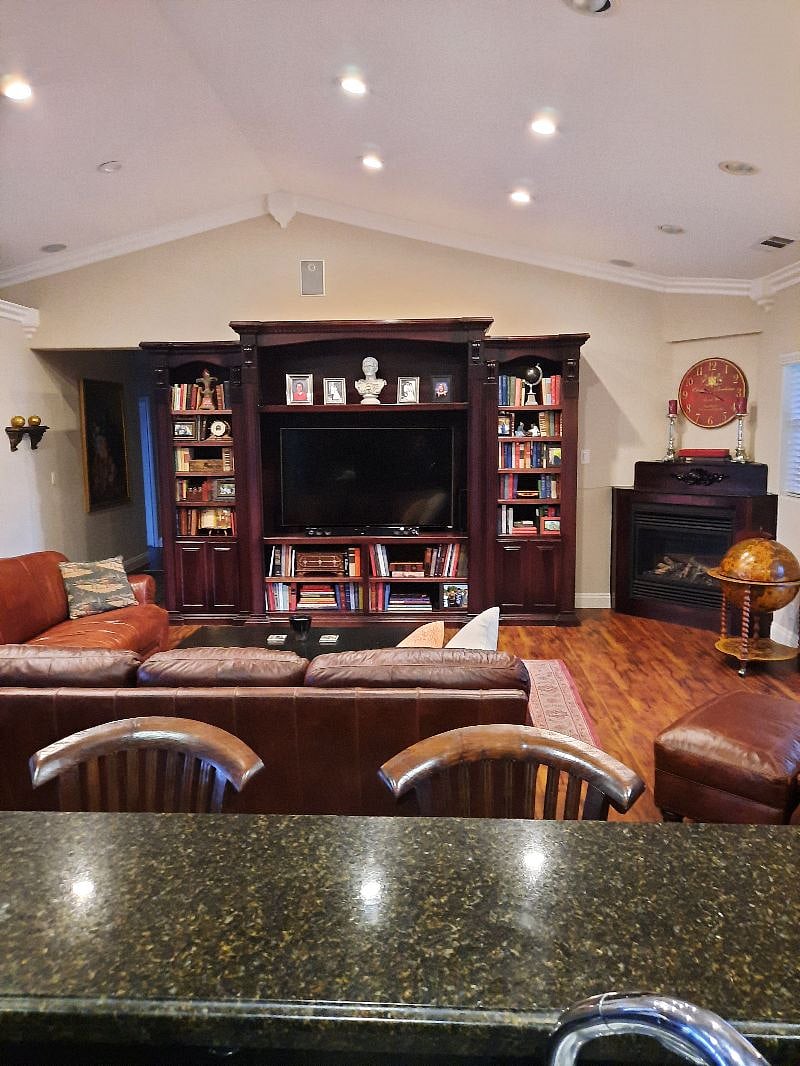 Furnished Finder property 327794_1 photo 4