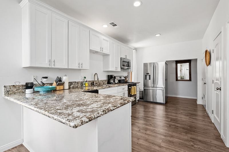 Furnished Finder property 327838_2 photo 6