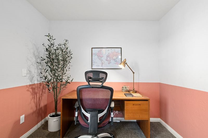 Office area in Bedroom 2.