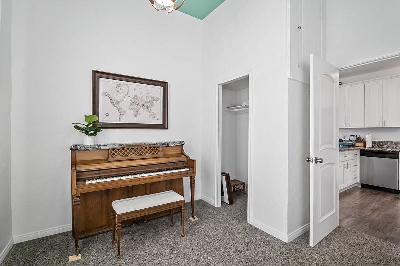 Furnished Finder property 327838_2 photo 19