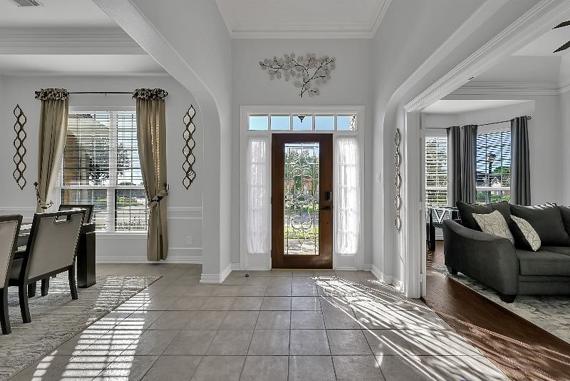 Furnished Finder property 327860_1 photo 8