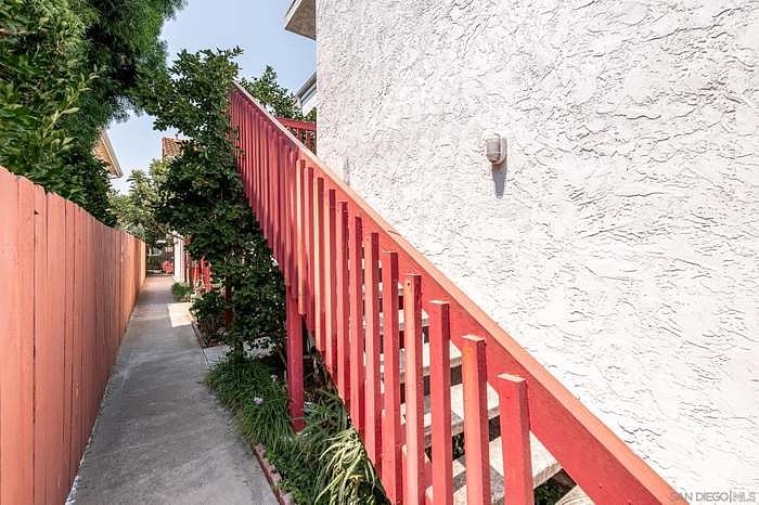 Furnished Finder property 328030_1 photo 25