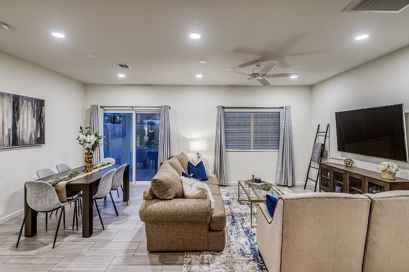Furnished Finder property 328070_1 photo 5