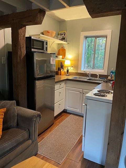 Furnished Finder property 328099_1 photo 3