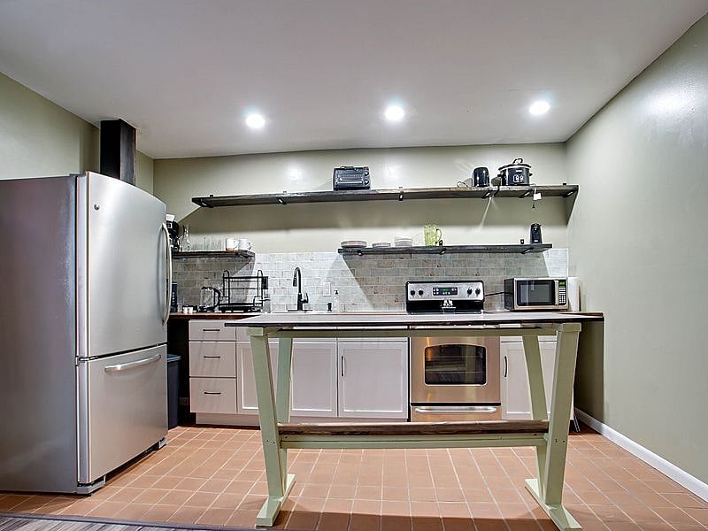Furnished Finder property 328179_1 photo 6