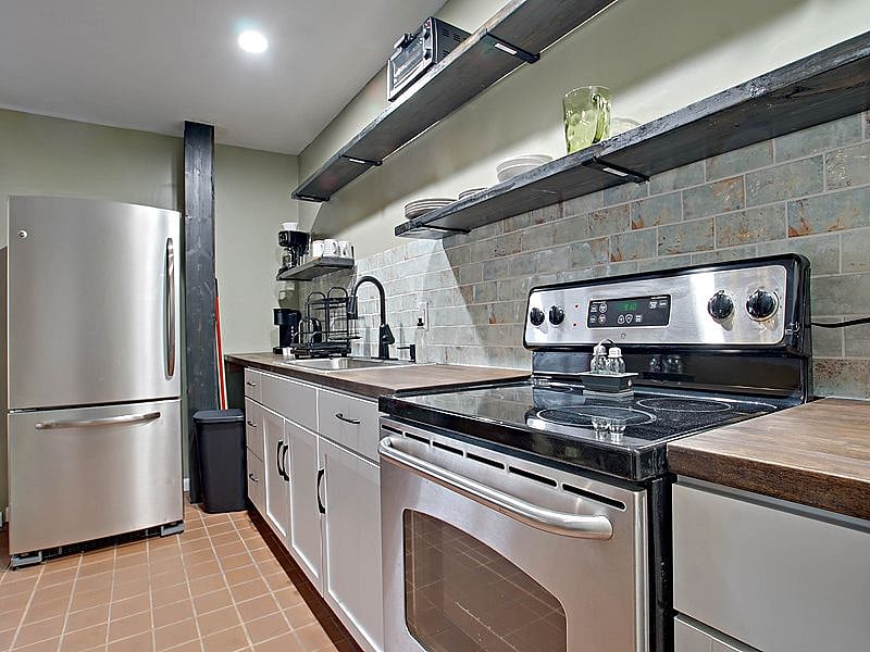 Furnished Finder property 328179_1 photo 7