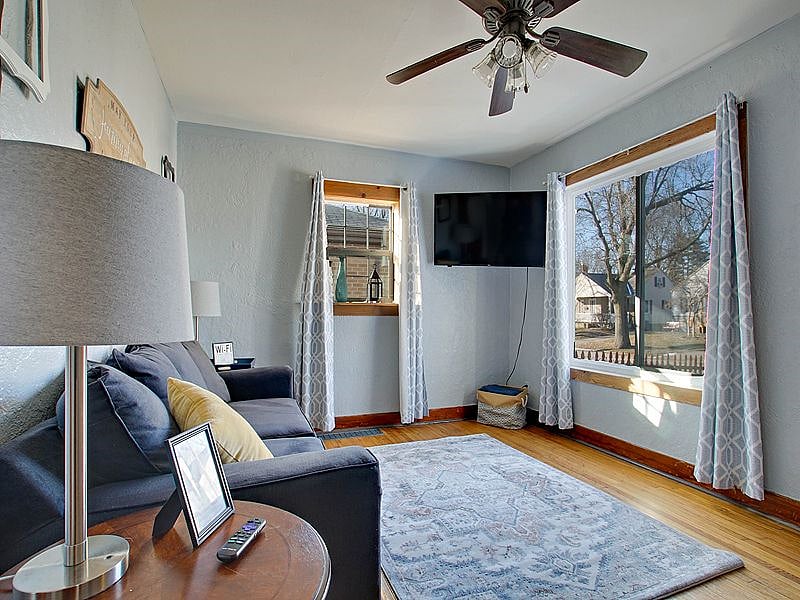 Furnished Finder property 328179_2 photo 8