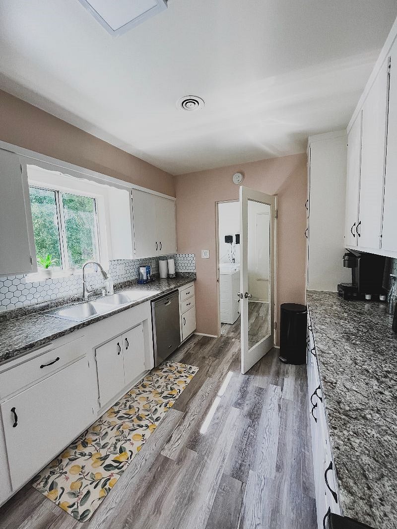 Furnished Finder property 328237_1 photo 14