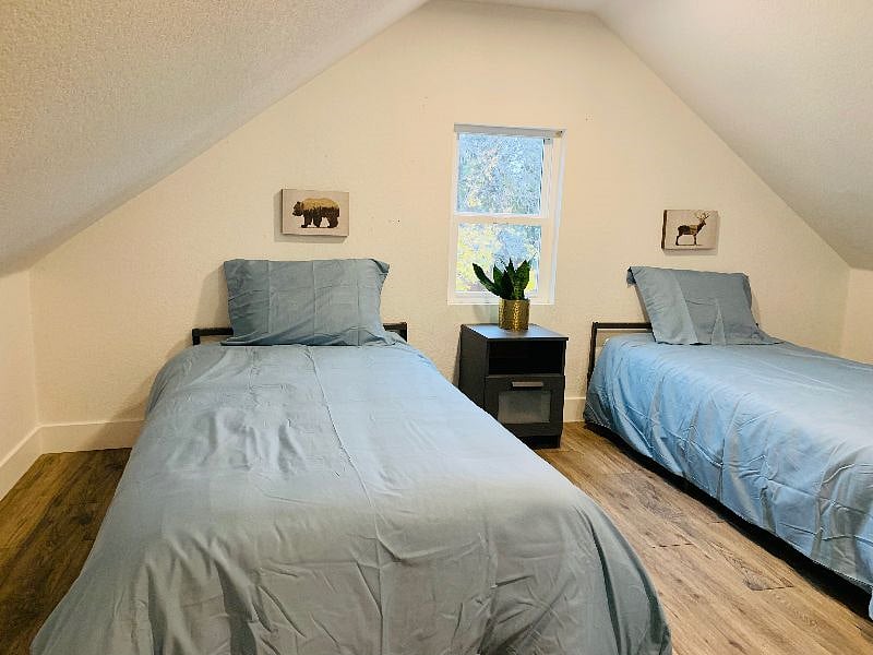 Bedroom 3 (loft)
