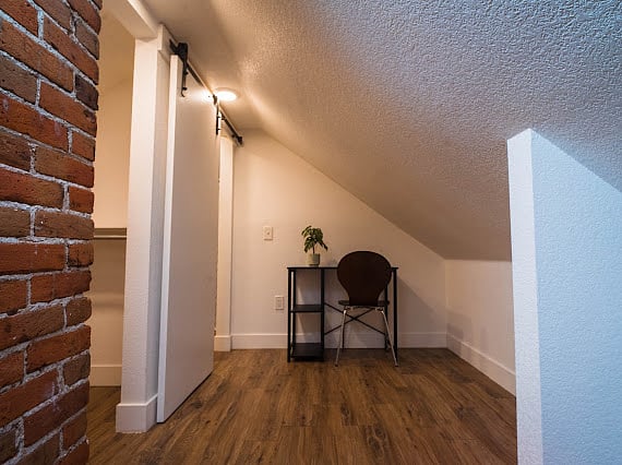 Loft desk