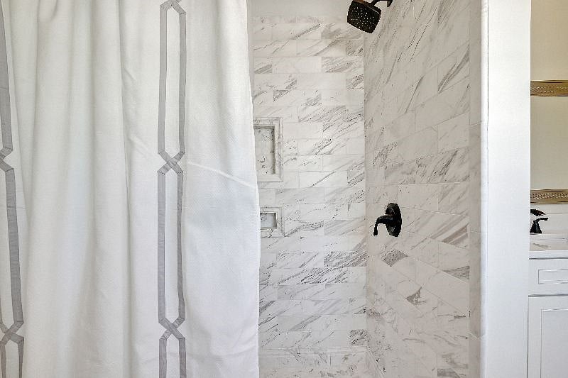 Main level full bathroom view 2