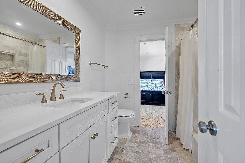 Jack & Jill bathroom