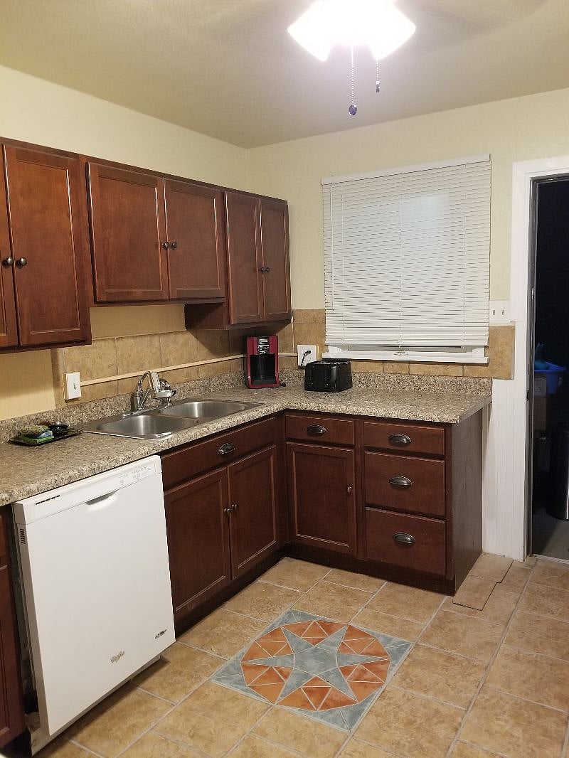 Furnished Finder property 328374_1 photo 24