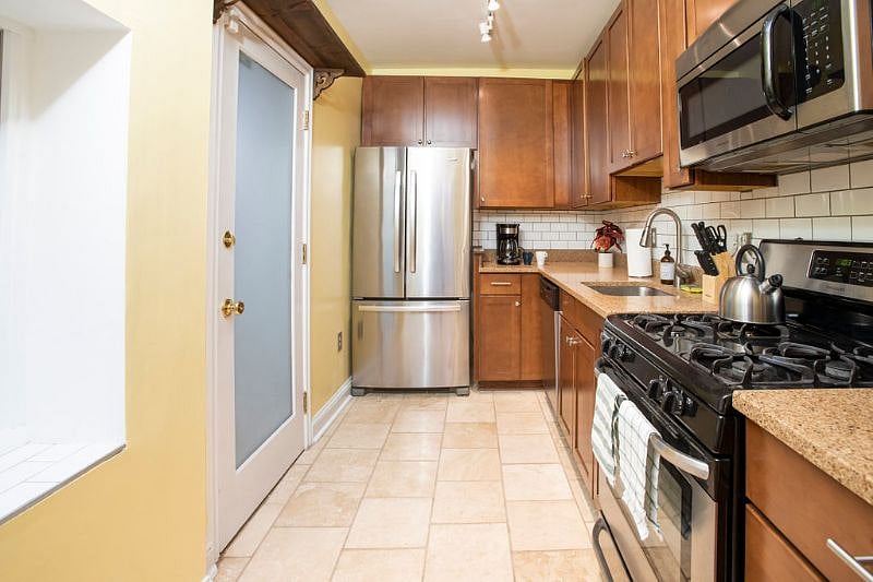 Furnished Finder property 328414_1 photo 9