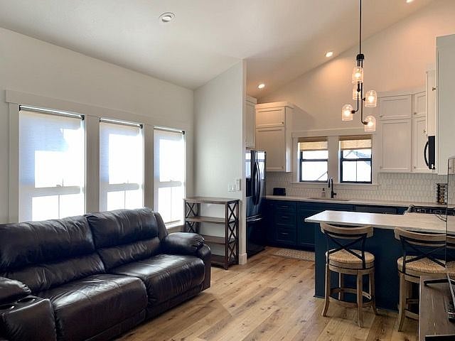 Furnished Finder property 328441_1 photo 7