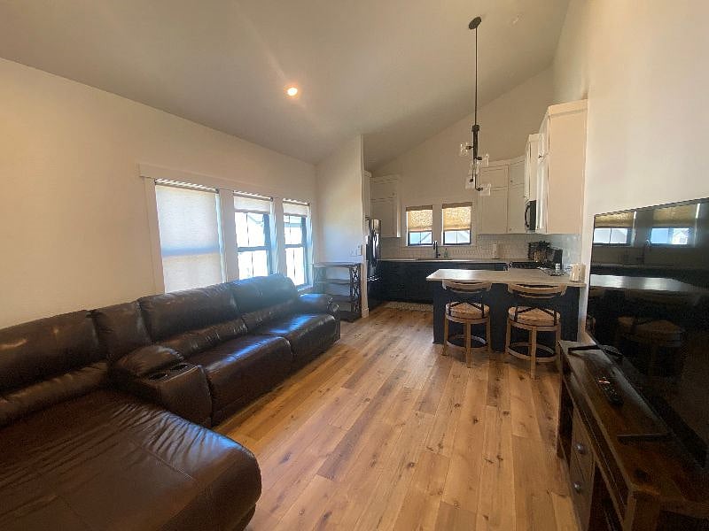 Furnished Finder property 328441_1 photo 5