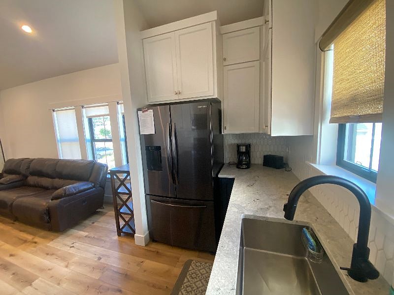 Furnished Finder property 328441_1 photo 12
