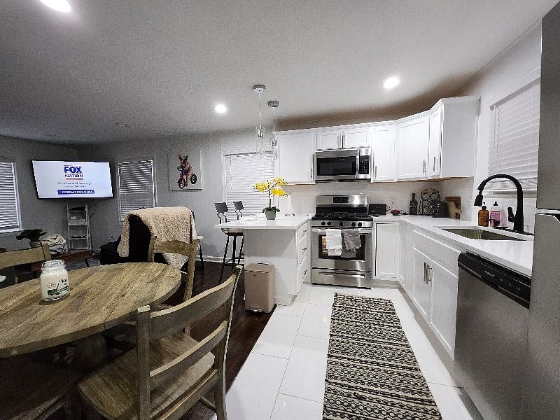 Furnished Finder property 328518_1 photo 3