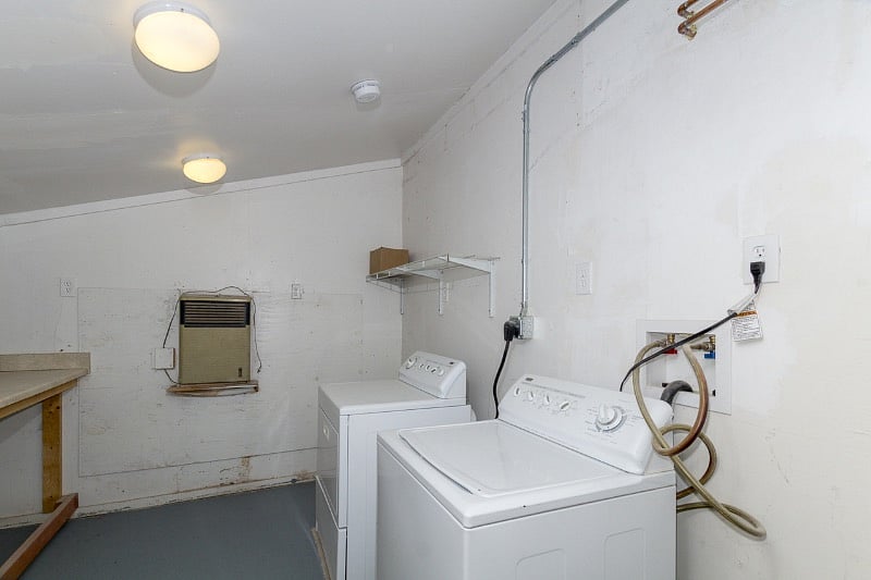 Washer and Dryer included in the shed.