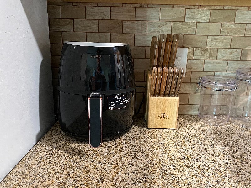 Air fryer and knife set