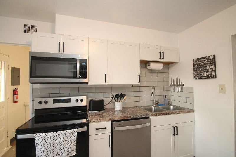 Furnished Finder property 328612_1 photo 7