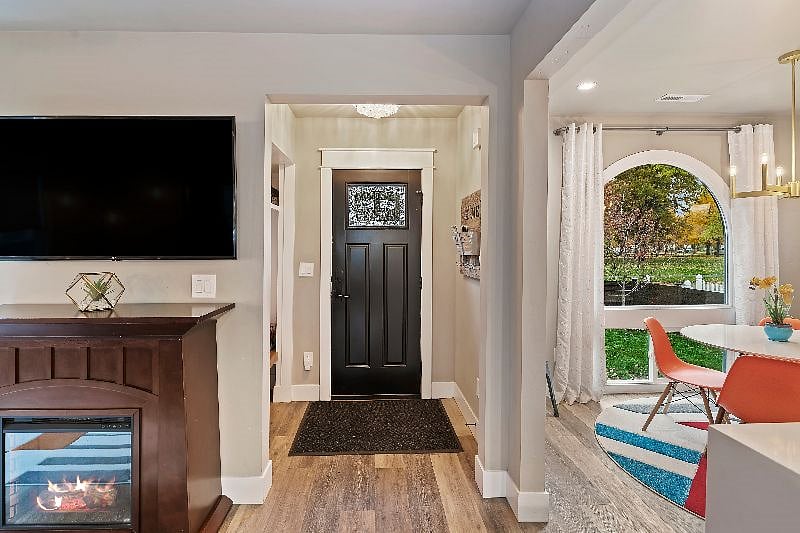 Furnished Finder property 328621_1 photo 3