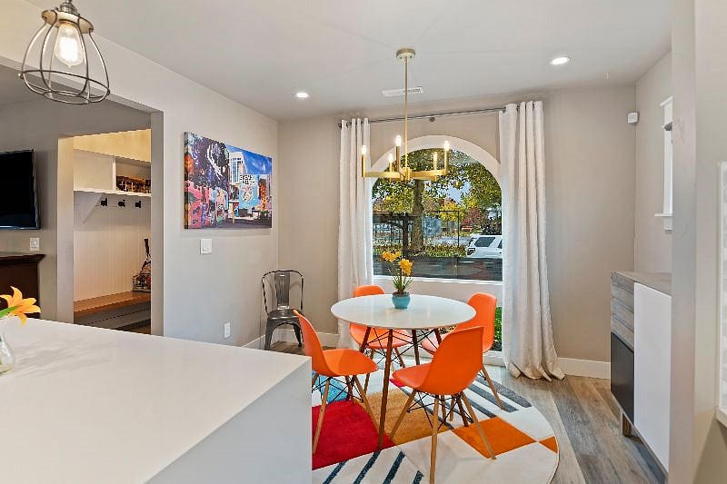 Furnished Finder property 328621_1 photo 8