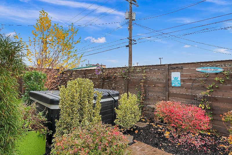 Furnished Finder property 328621_1 photo 24
