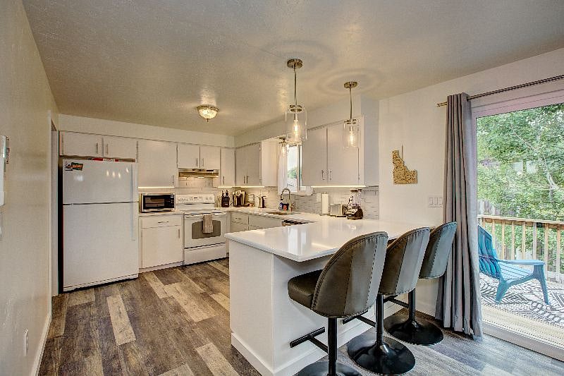 Furnished Finder property 328663_1 photo 17